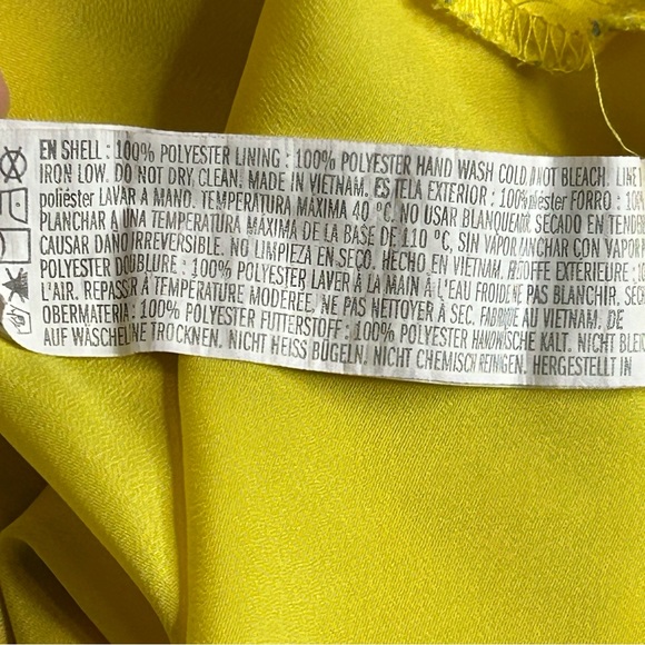 Forever 21 Yellow Floral Wrap Dress Size Small - Picture 6 of 6